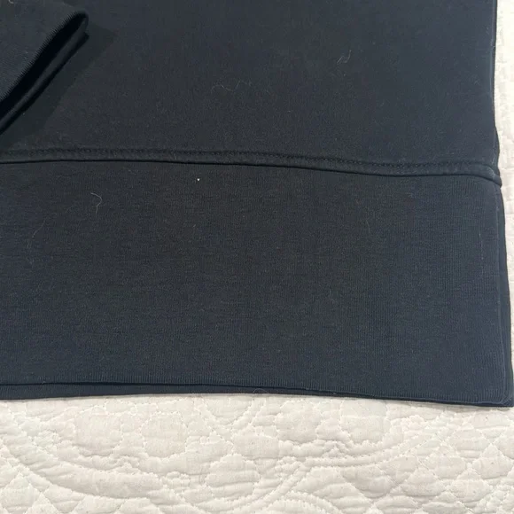 Vero Moda Medium Black Sweatshirt Worn Once - Picture 2 of 3